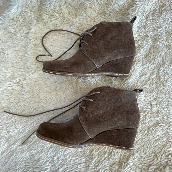 Franco Sarto Wedge Shoes - Picture 1 of 11